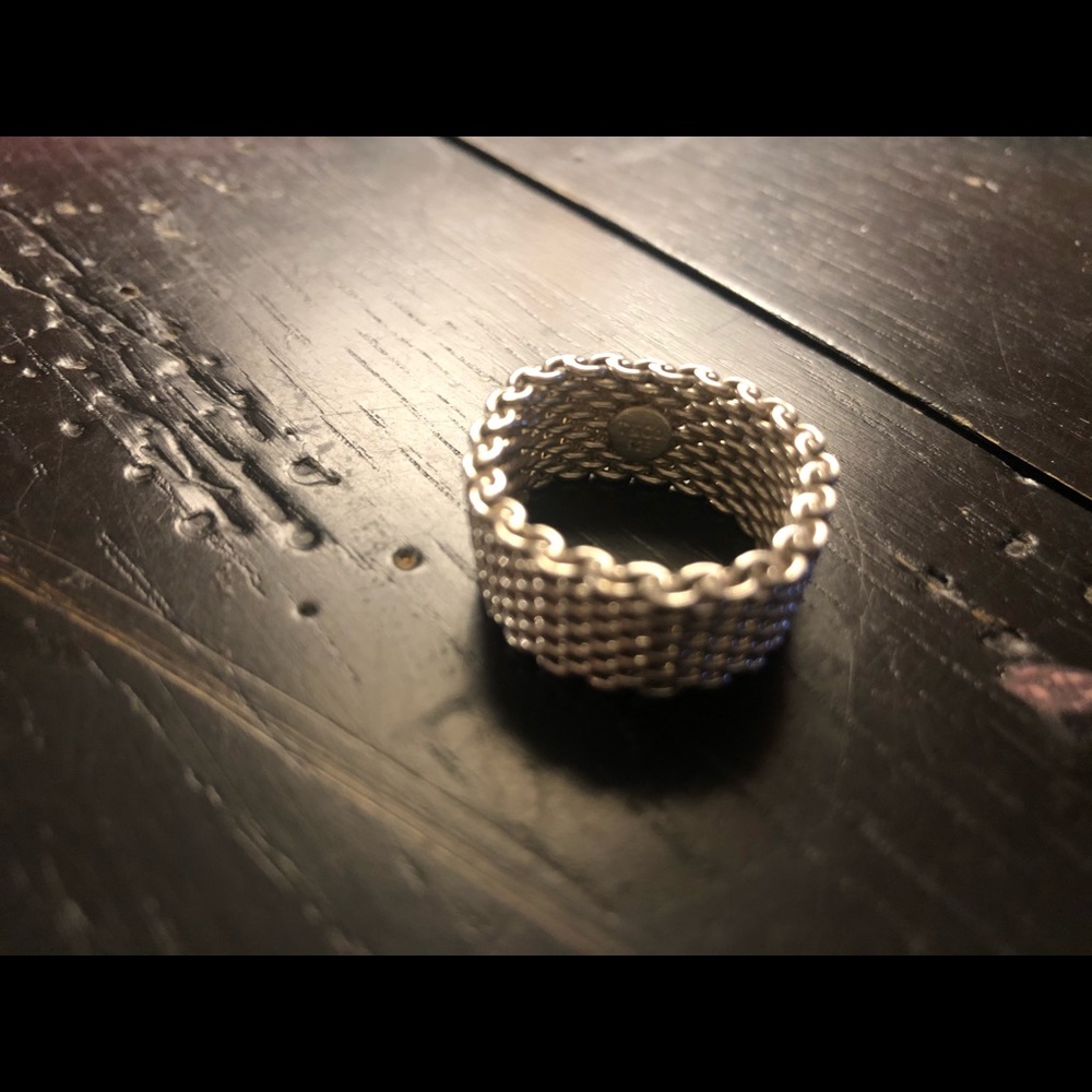 Tiffany & Co. Somerset size 8 ring, retired, with pouch and box - Picture 2 of 4